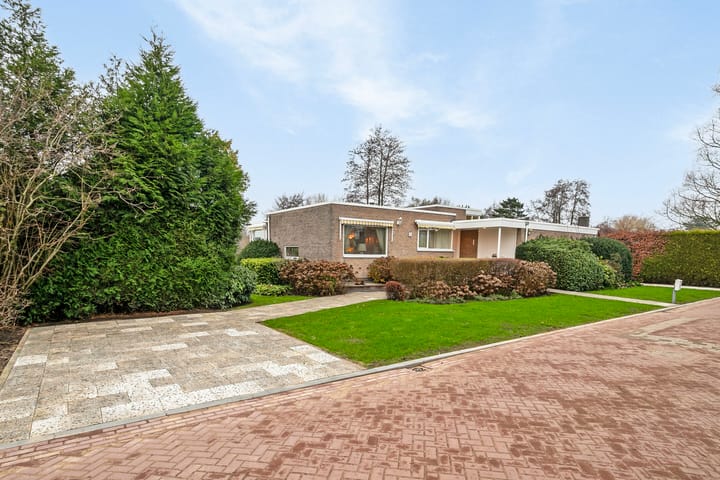 Foto 4 van Weidebloemstraat 16