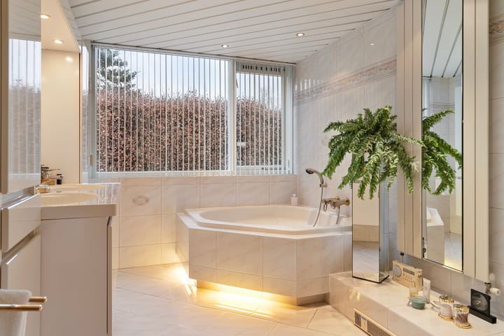 Foto 29 van Weidebloemstraat 16