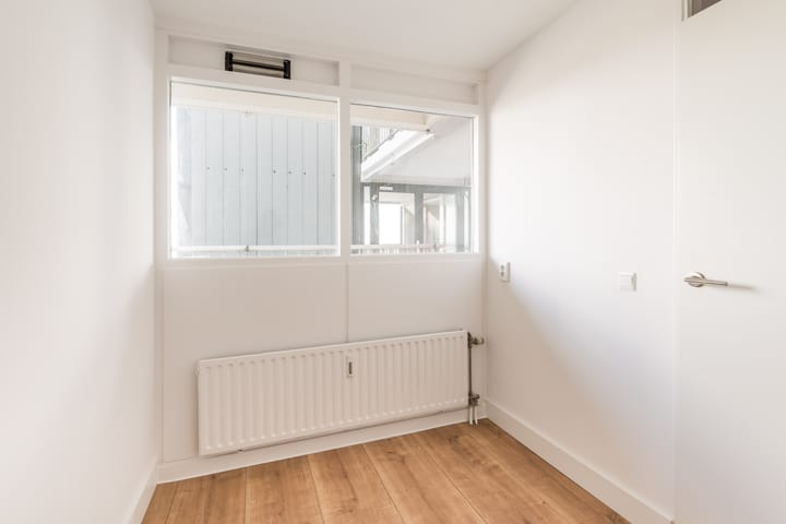 Foto 12 van Weena 67-C