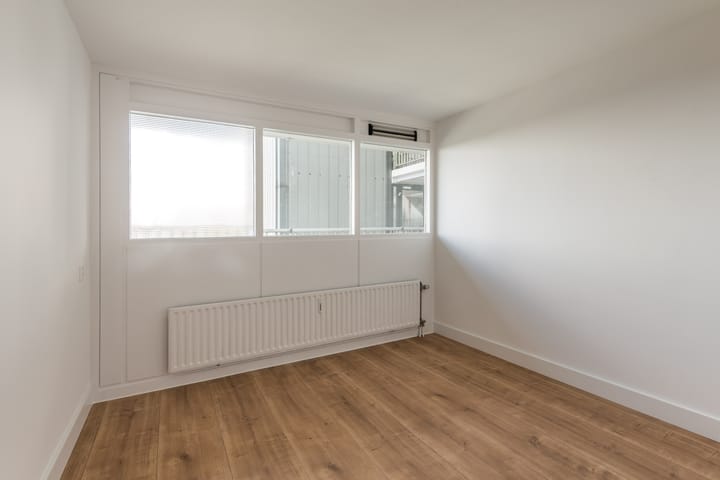 Foto 14 van Weena 67-C