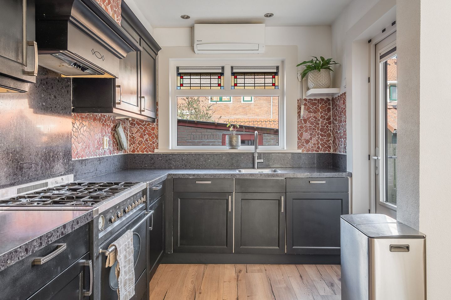 Foto 5 van Nessestraat 57