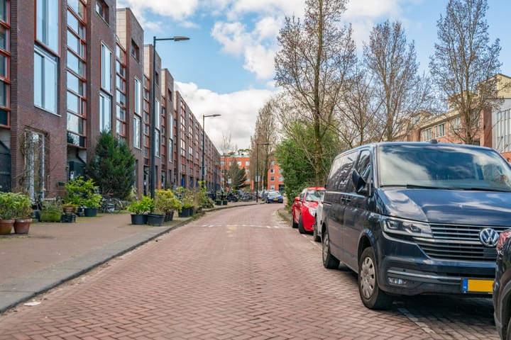 Foto 31 van Feike de Boerlaan 136