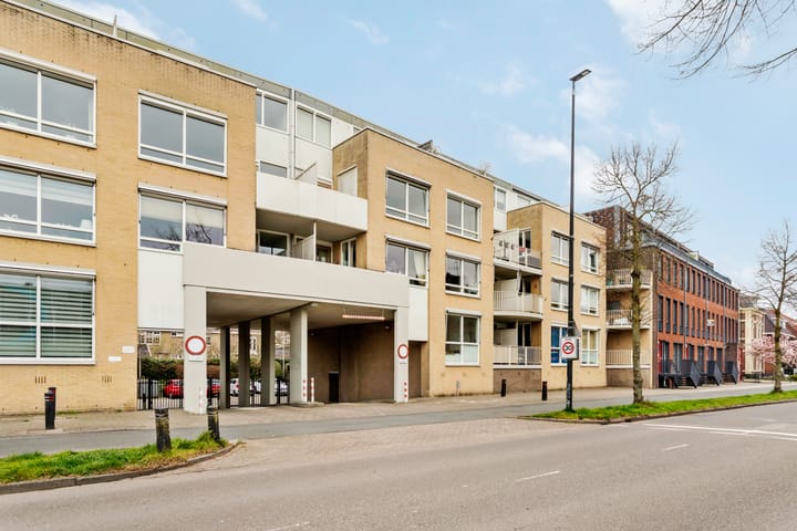 Foto 2 van Montaubanstraat 83