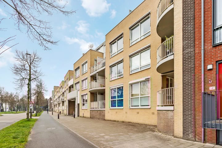 Foto 28 van Montaubanstraat 83