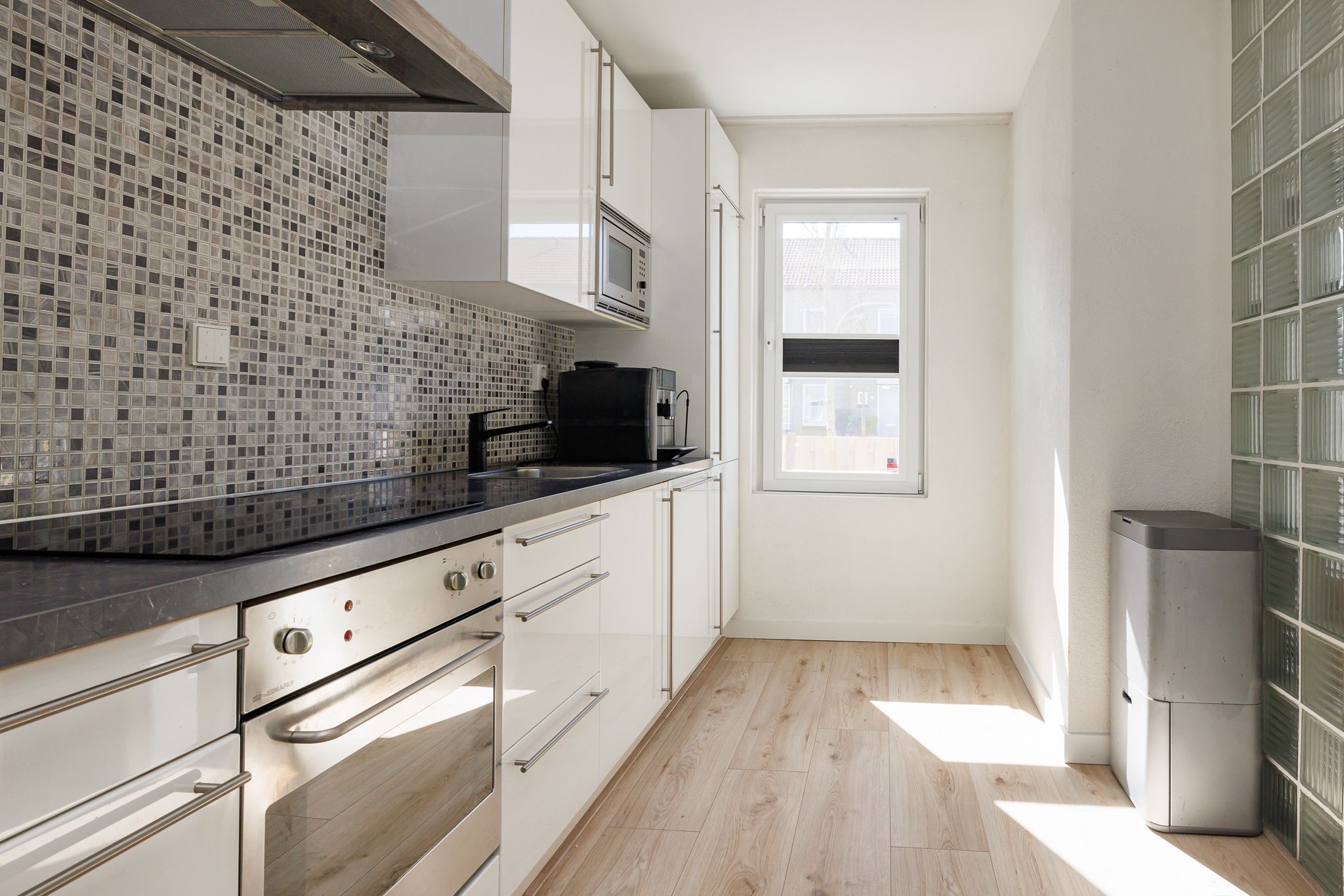 Foto 3 van Distelweg 8