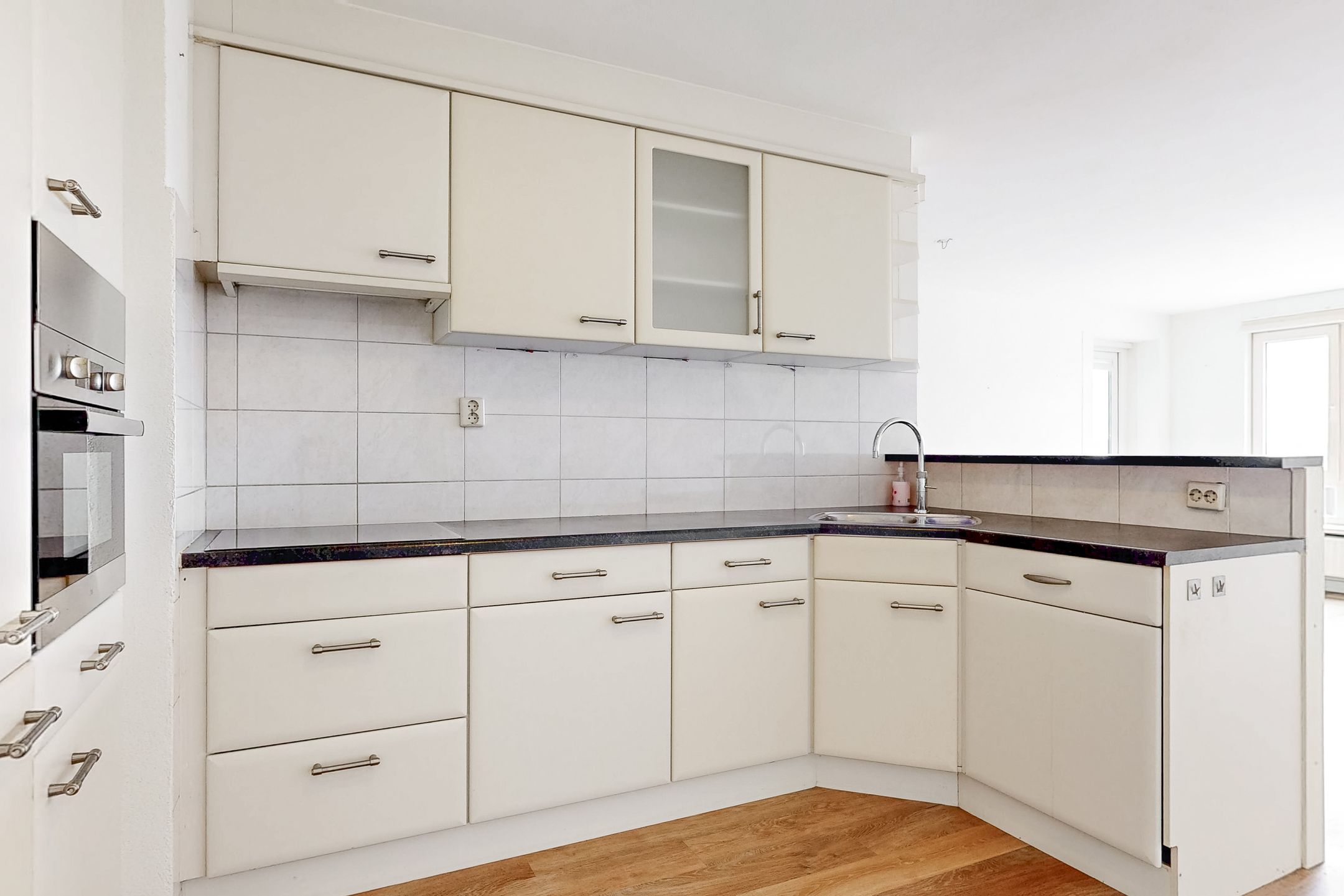 Foto 9 van Stationsplein 96