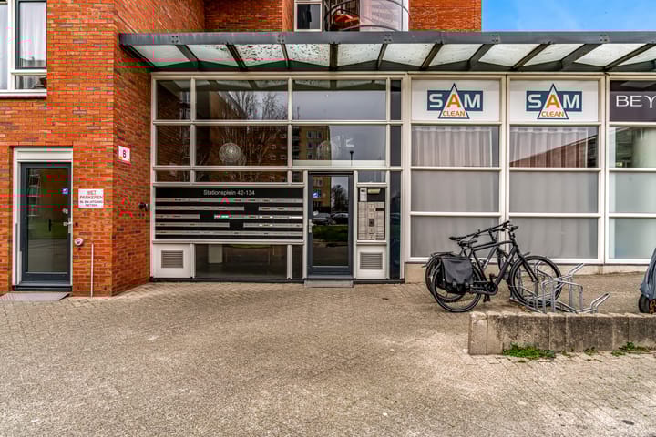 Photo 25 of Stationsplein 96