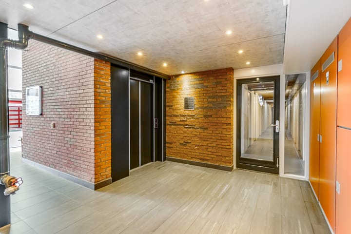 Photo 27 of Stationsplein 96