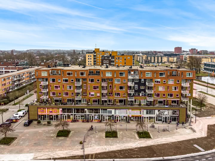 Photo 34 of Stationsplein 96