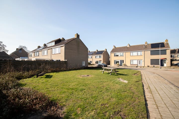 Foto 8 van Van Ommenstraat 14