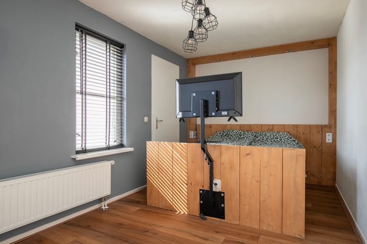 Foto 27 van Van Ommenstraat 14