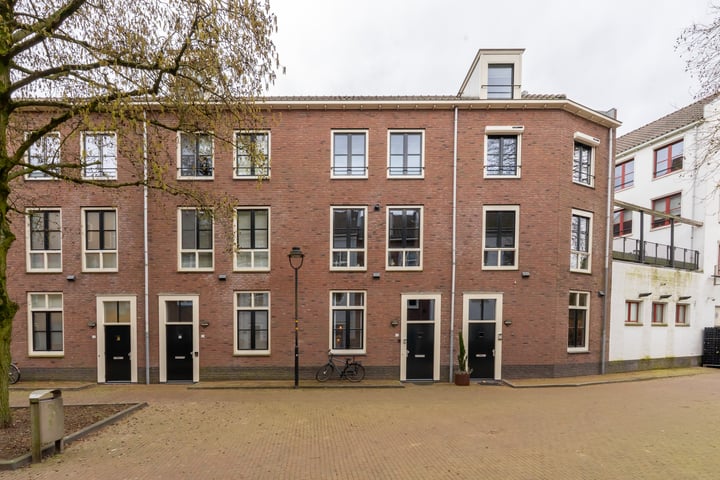 De Beeringen 4