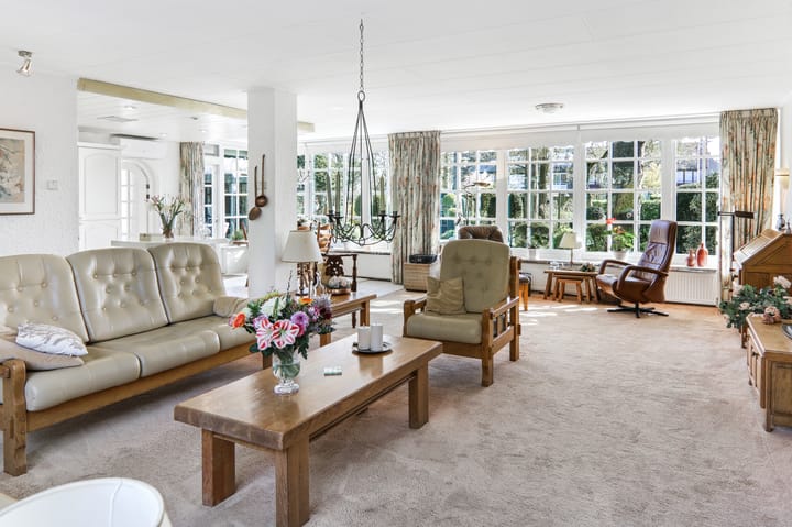 Photo 8 of Planetenweg 61