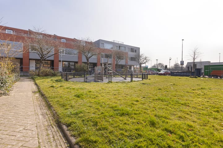 Foto 38 van Ooster Badstraat 40