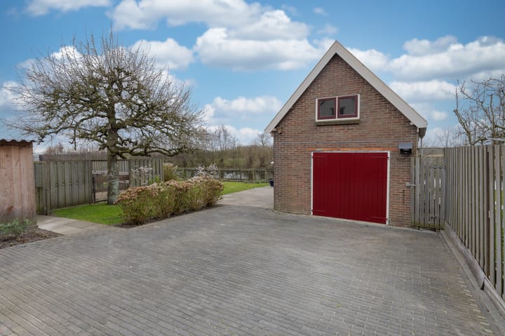 Photo 33 of Hoekweg 29