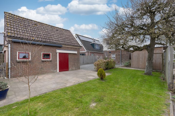 Photo 36 of Hoekweg 29