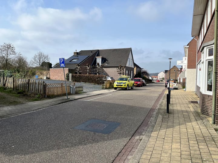 Foto 4 van Dorpstraat