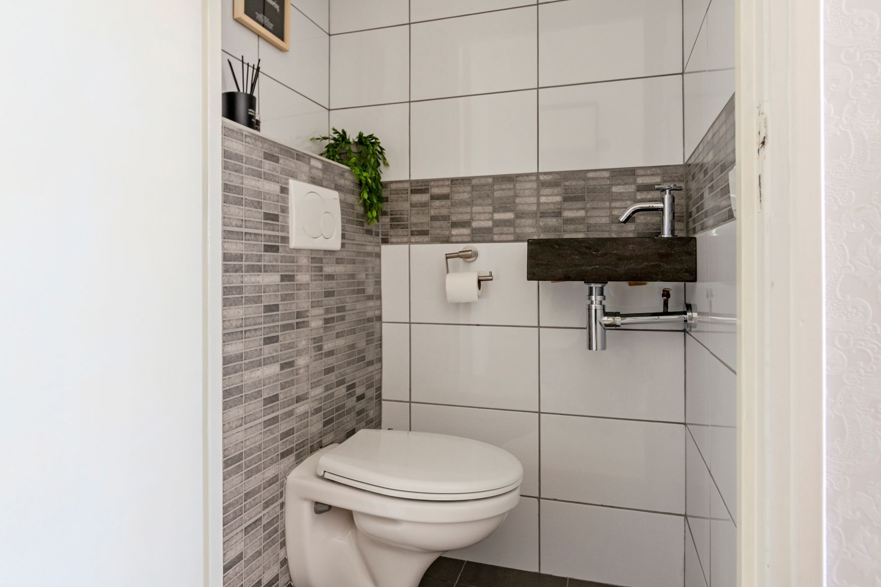 Photo 9 of Karel Doormanlaan 14