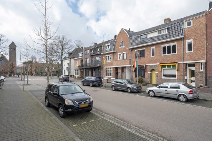 Foto 2 van Graaf Huynlaan 10-A