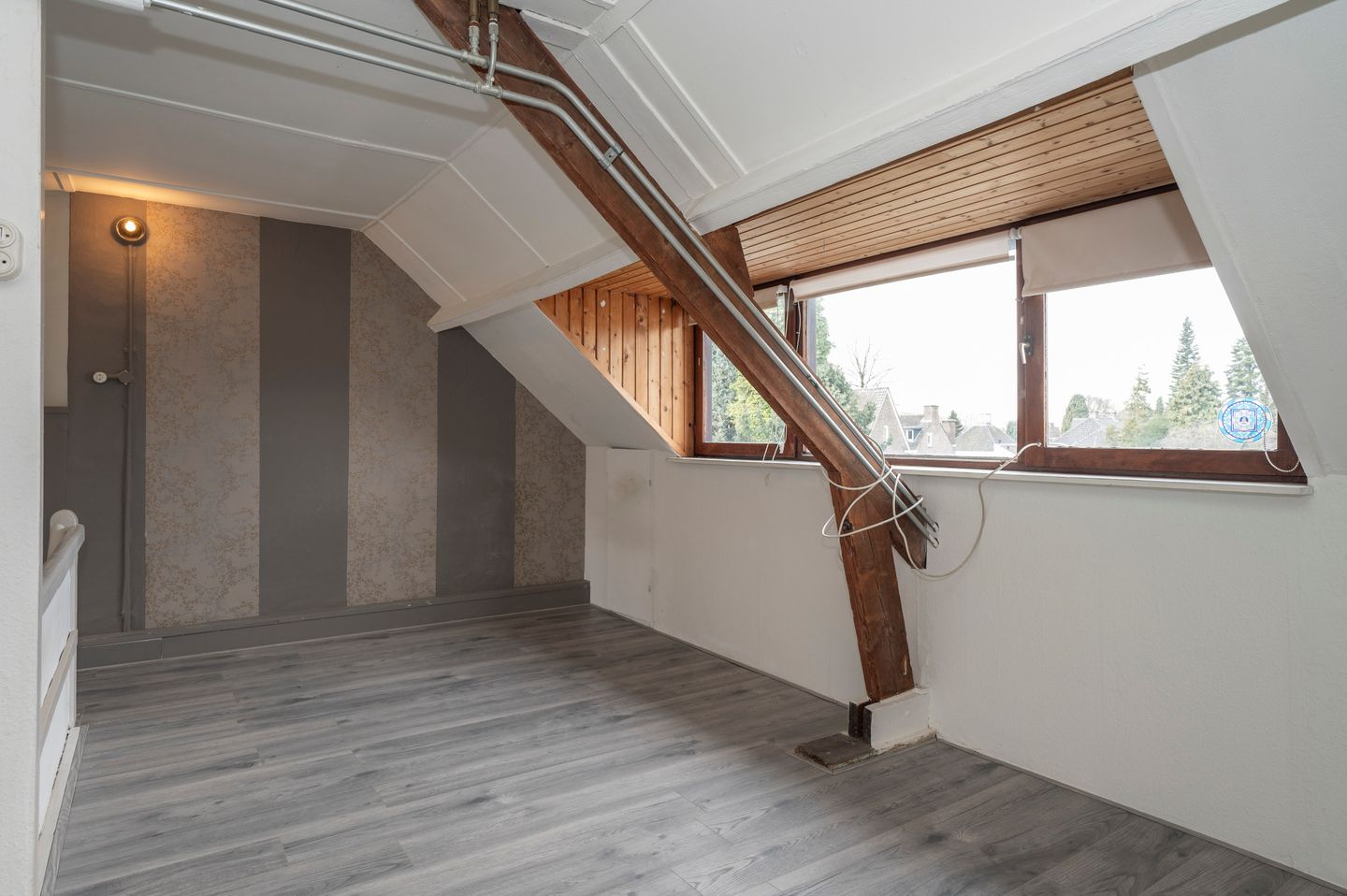 Photo 25 of Graaf Huynlaan 10-A