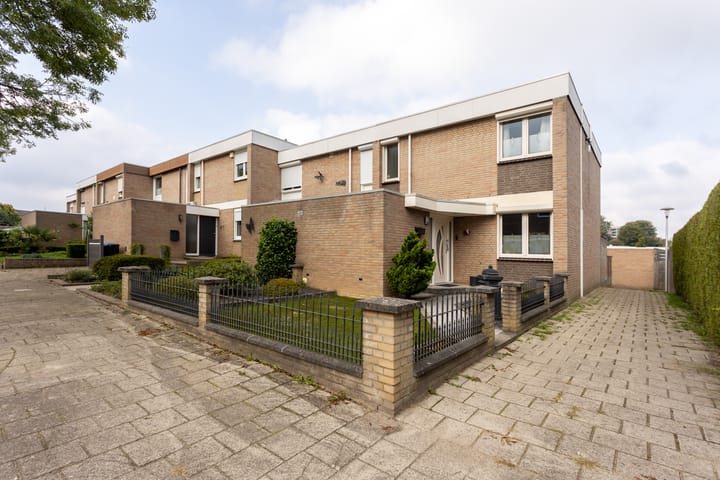 Foto 1 van Tuinstraat 27