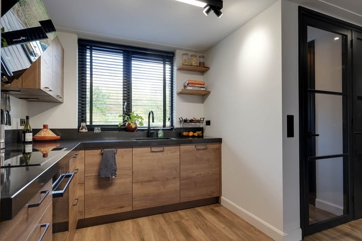 Foto 13 van Waterhoen 60