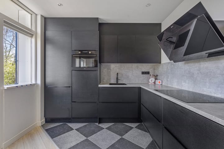 Photo 10 of Beethovenstraat 30