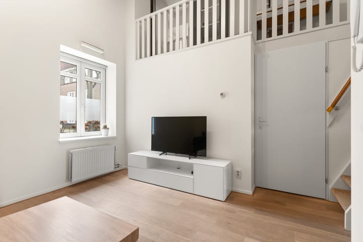 Photo 4 of Turnerstraat 11-H