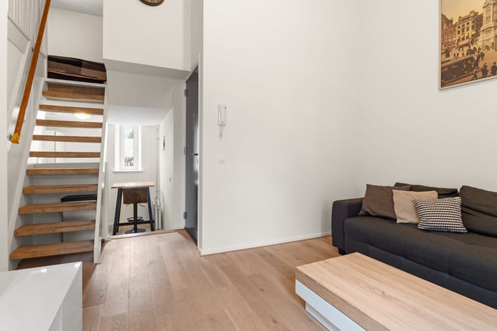 Photo 6 of Turnerstraat 11-H