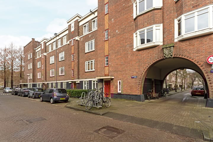 Photo 23 of Turnerstraat 11-H