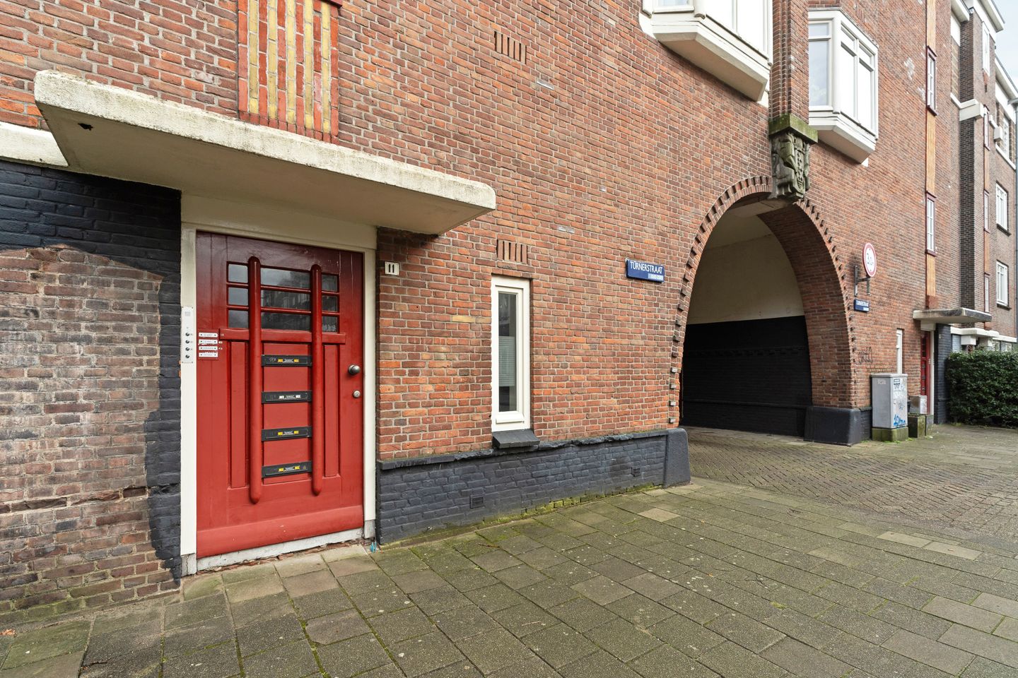 Photo 25 of Turnerstraat 11-H