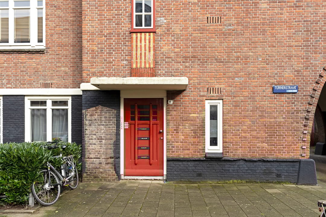 Photo 26 of Turnerstraat 11-H
