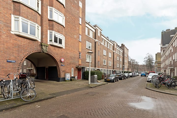 Photo 27 of Turnerstraat 11-H