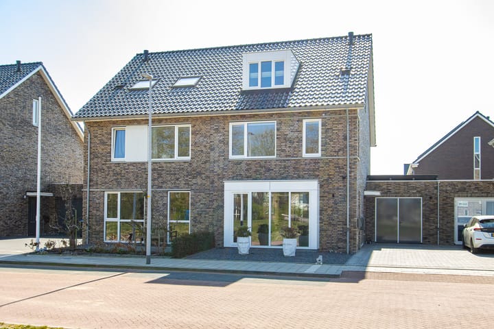 Foto 1 van P. Ligtvoetstraat 3