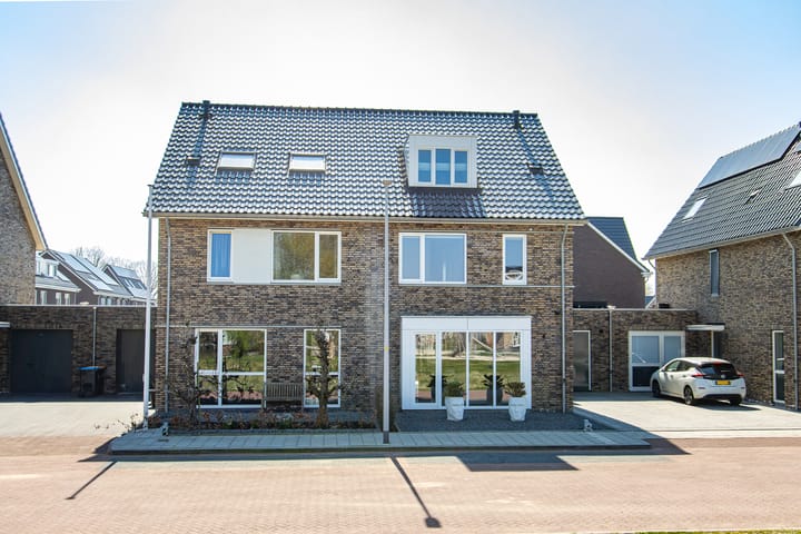 Foto 67 van P. Ligtvoetstraat 3