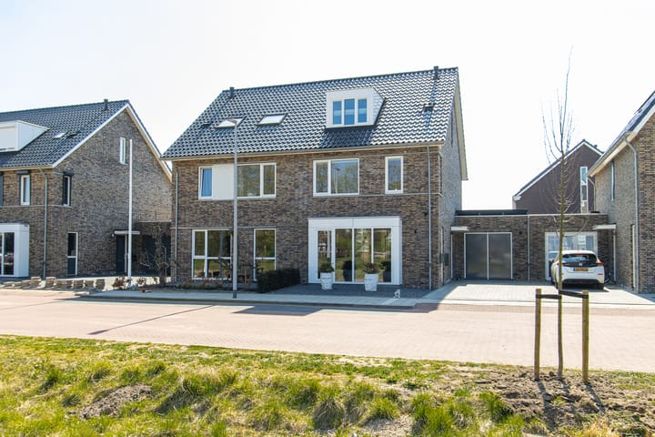 Foto 68 van P. Ligtvoetstraat 3