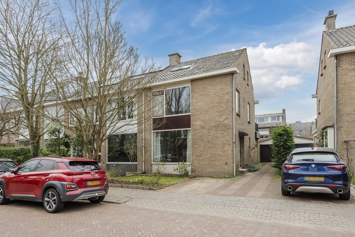 Bekijk foto van Witte de Withlaan 13