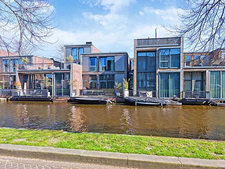 Foto 1 van Laaxumstraat 54