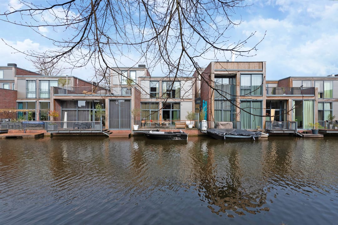 Foto 2 van Laaxumstraat 54