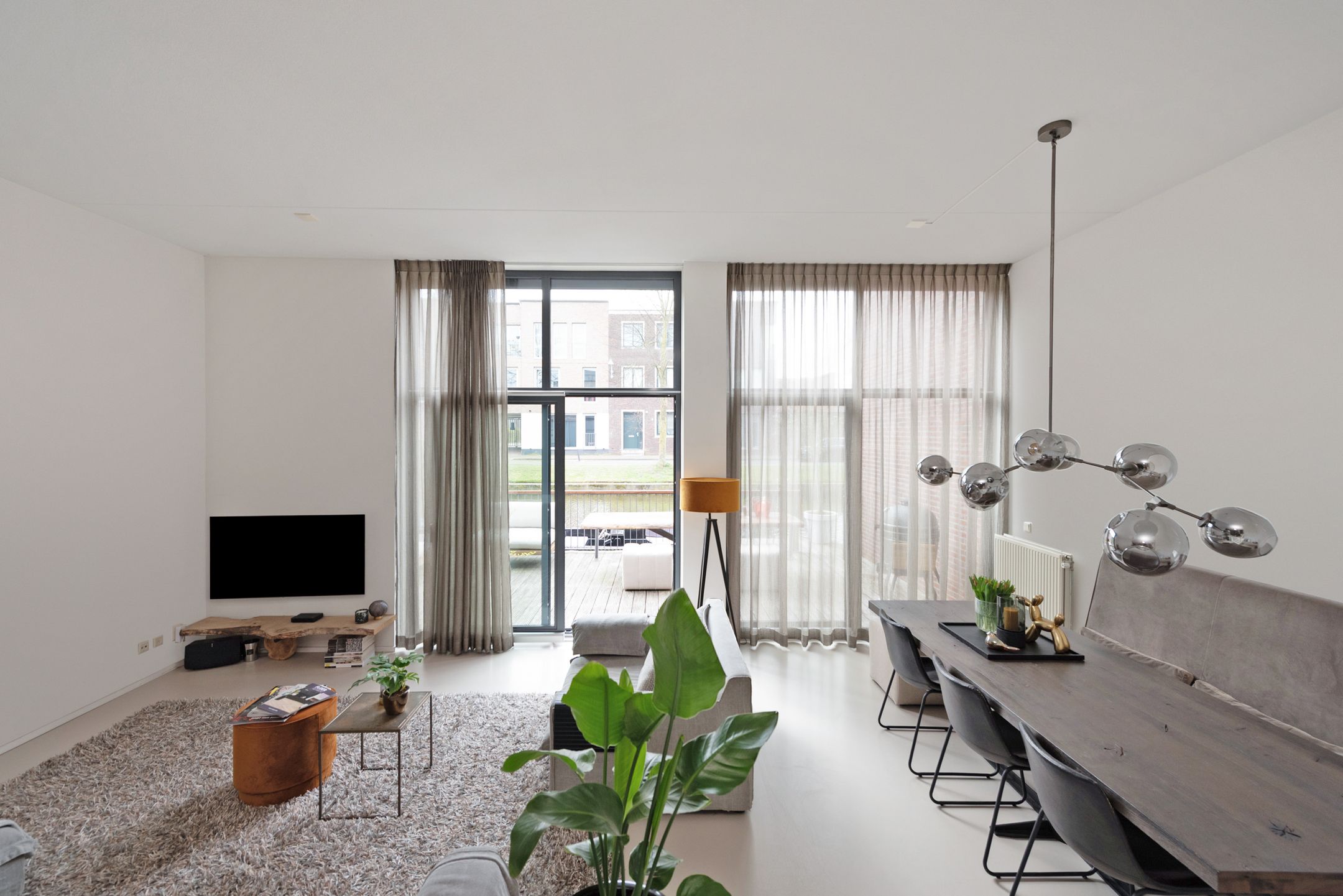 Foto 21 van Laaxumstraat 54