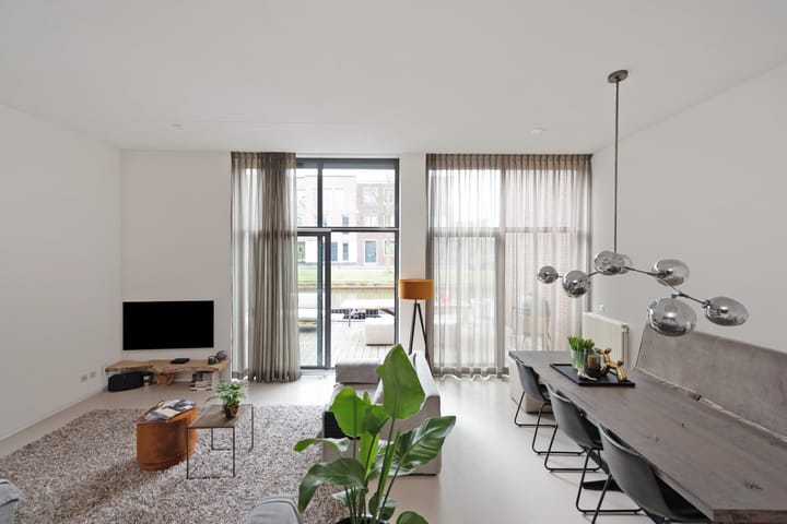 Foto 21 van Laaxumstraat 54