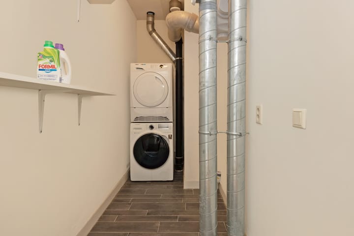 Foto 25 van Laaxumstraat 54