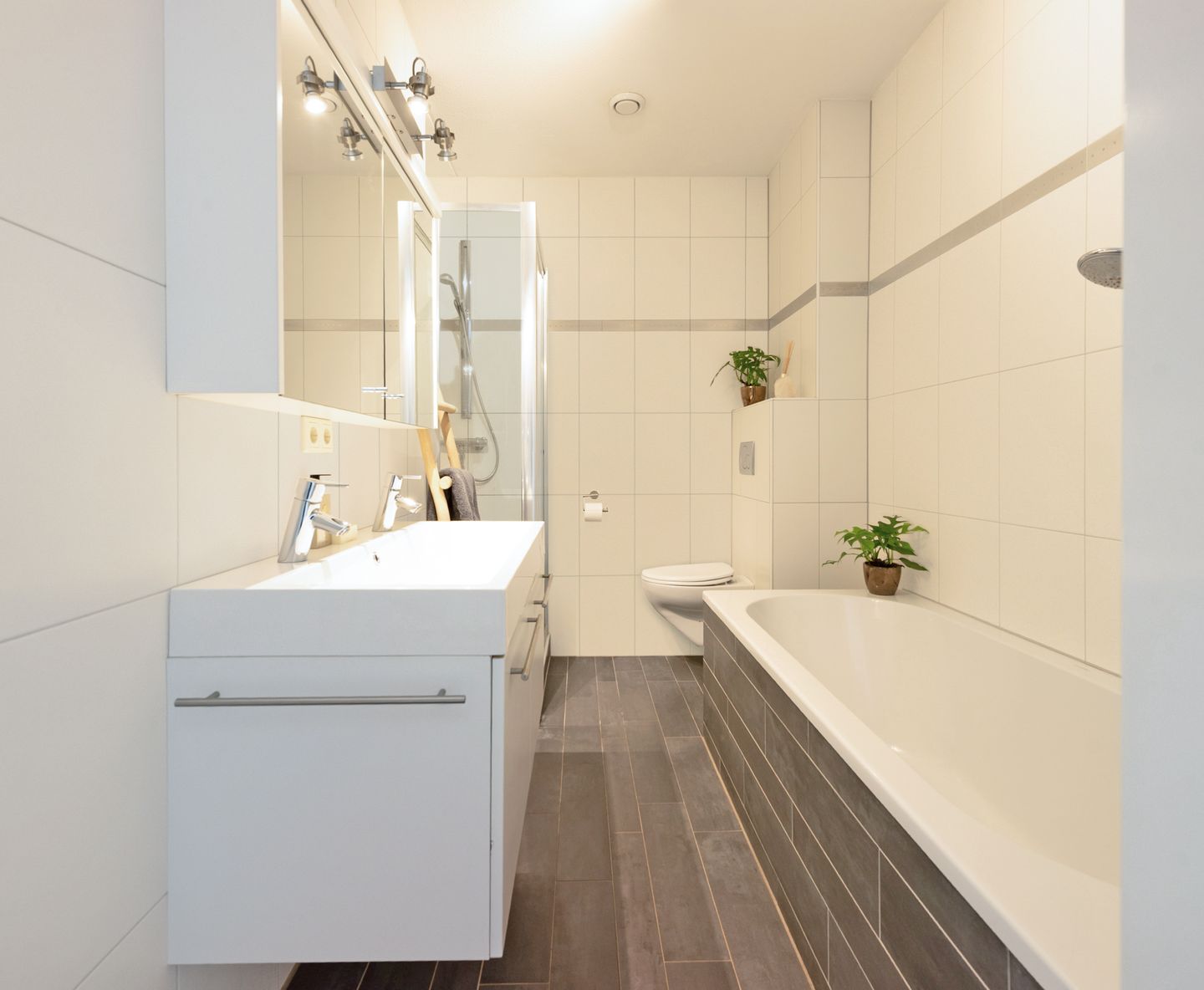 Foto 29 van Laaxumstraat 54