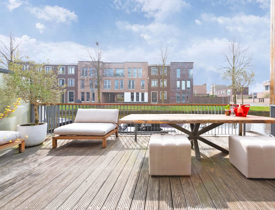 Foto 41 van Laaxumstraat 54