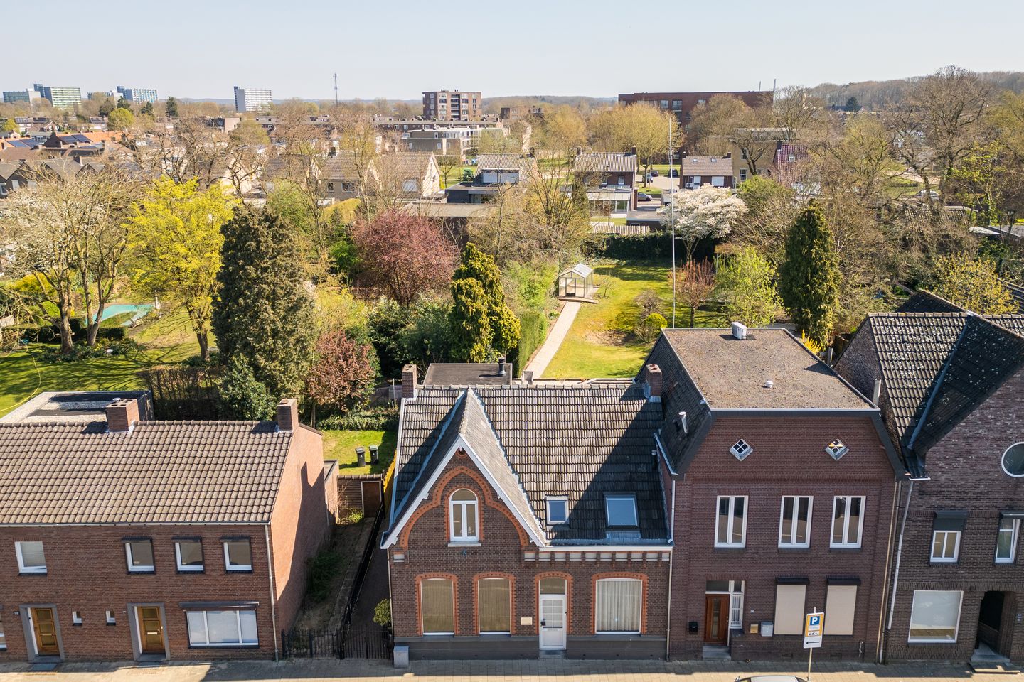 Foto 49 van Heinsbergerweg 107