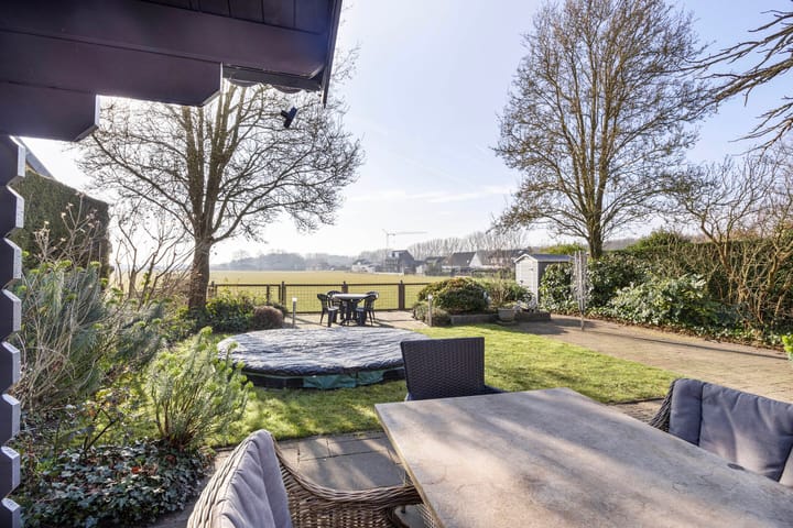 Foto 46 van Pastoor Ermenstraat 24