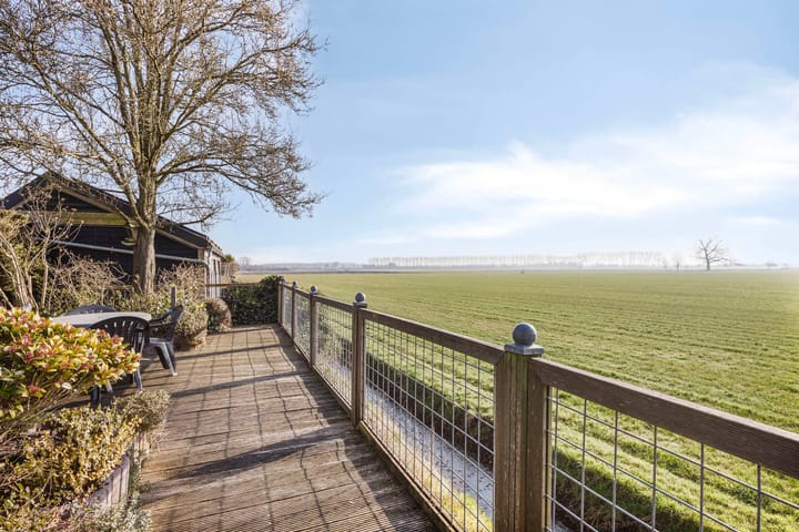 Foto 48 van Pastoor Ermenstraat 24