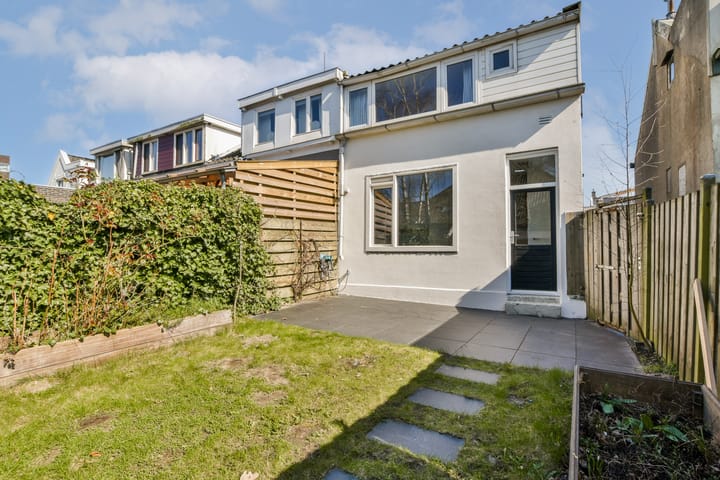 Foto 2 van Warmoesstraat 125