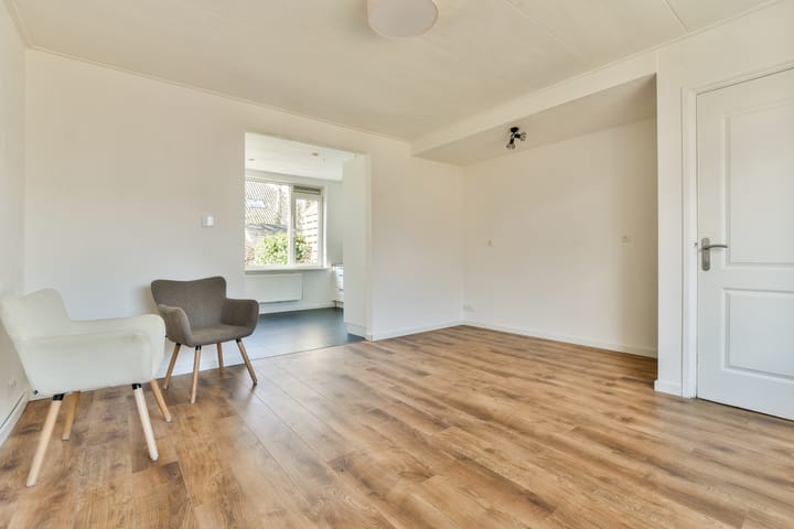 Foto 3 van Warmoesstraat 125