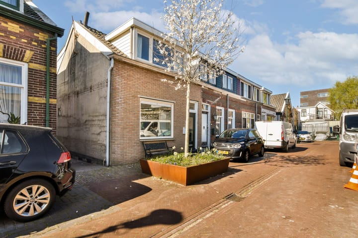 Foto 20 van Warmoesstraat 125